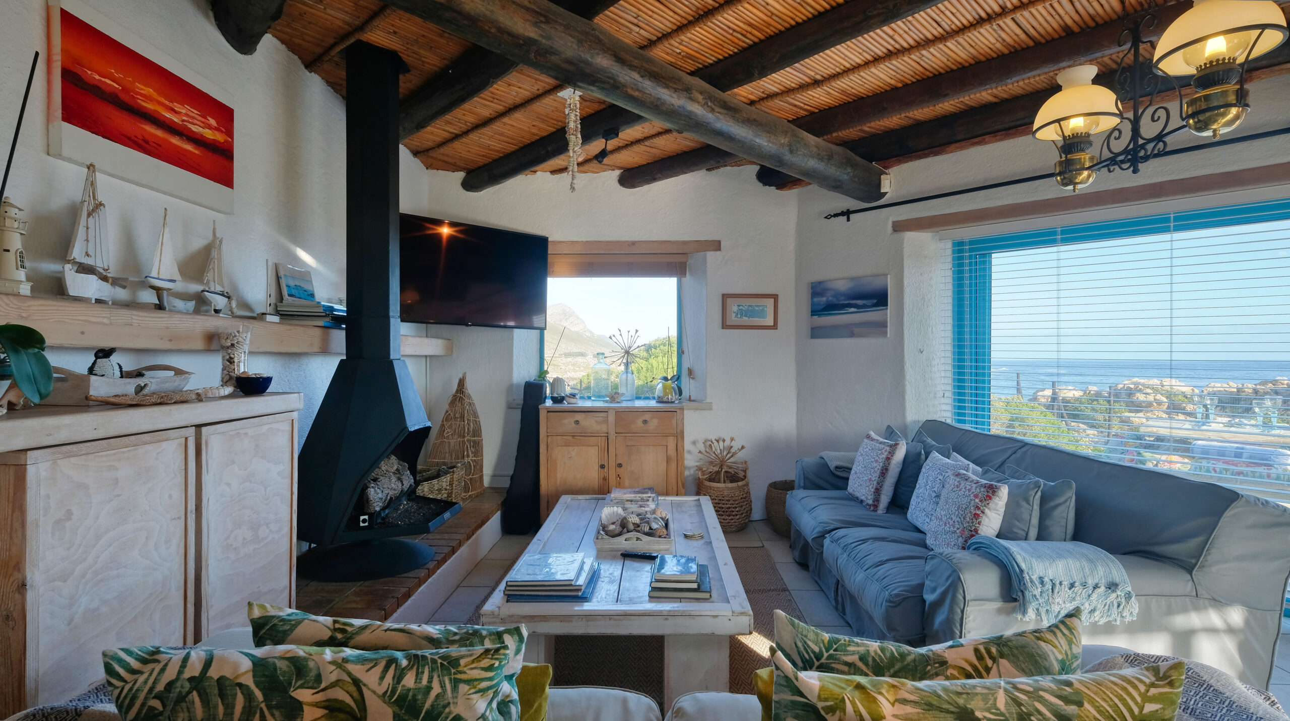 Living Room Lounge